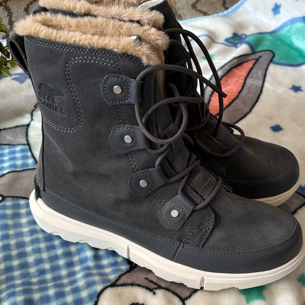 Sorel Charcoal Boots with Tan Faux Fur